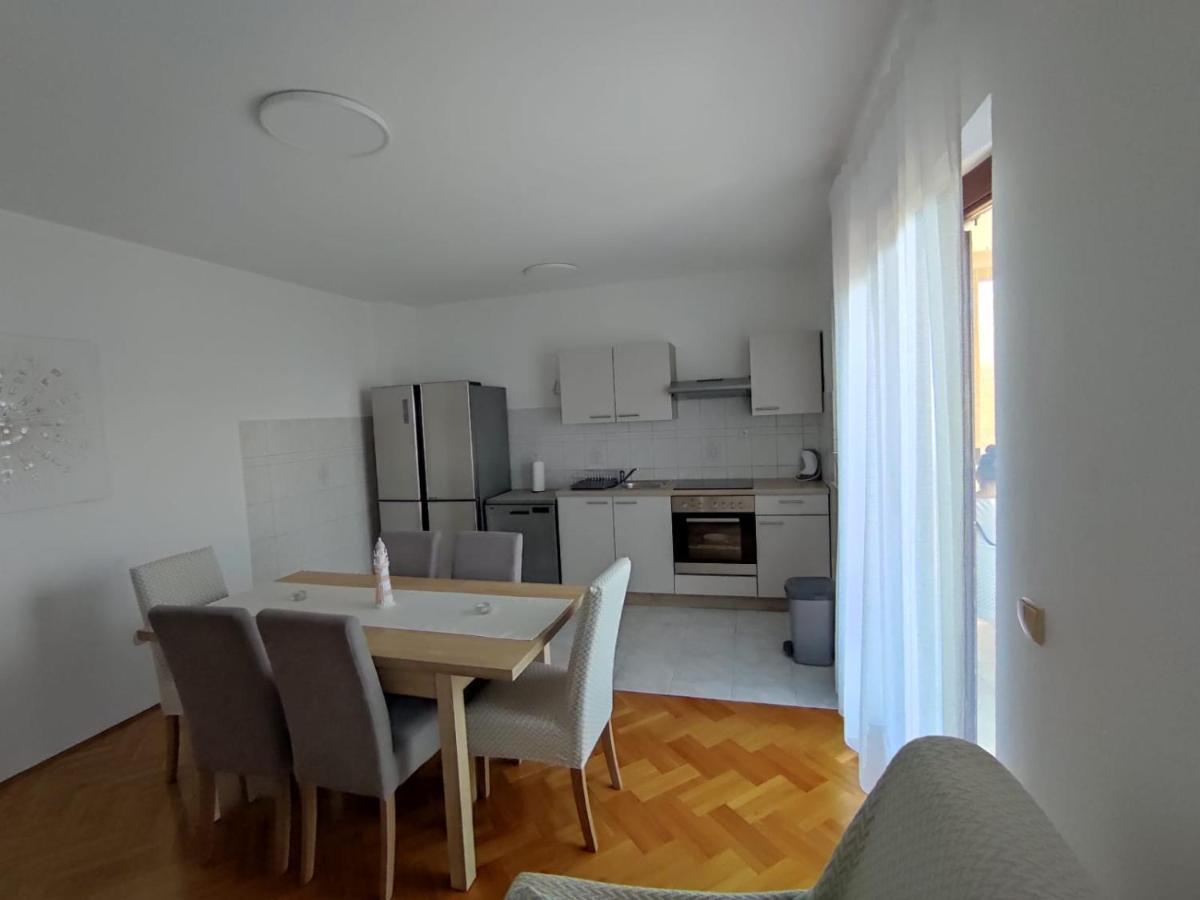 House Silva Apartment โปดสตรานา ภายนอก รูปภาพ